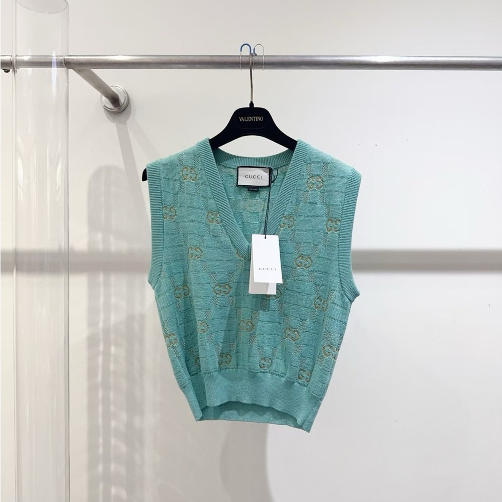 🚩steal authentic Gucci Mint Green Knit Top